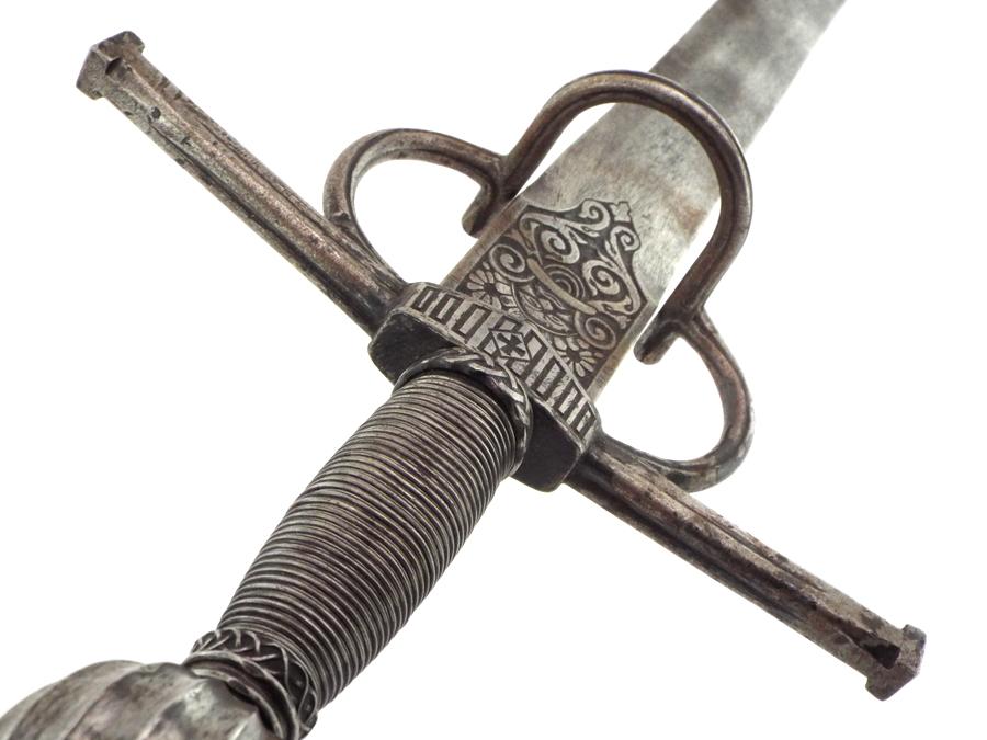 Fantastic Quality 17th C. Irish Or Scottish Broadsword Rapier With Celtic Style Decorations, Strong