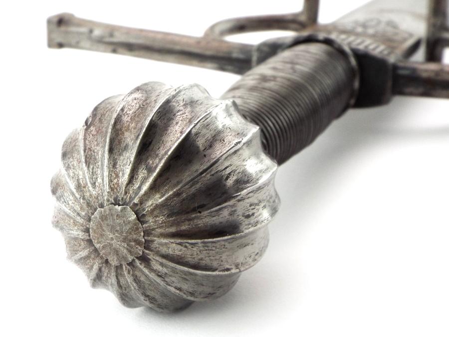 Fantastic Quality 17th C. Irish Or Scottish Broadsword Rapier With Celtic Style Decorations, Strong