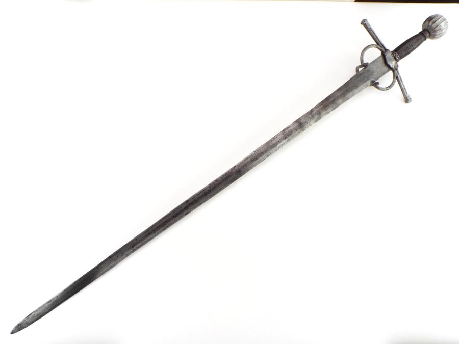 Fantastic Quality 17th C. Irish Or Scottish Broadsword Rapier With Celtic Style Decorations, Strong
