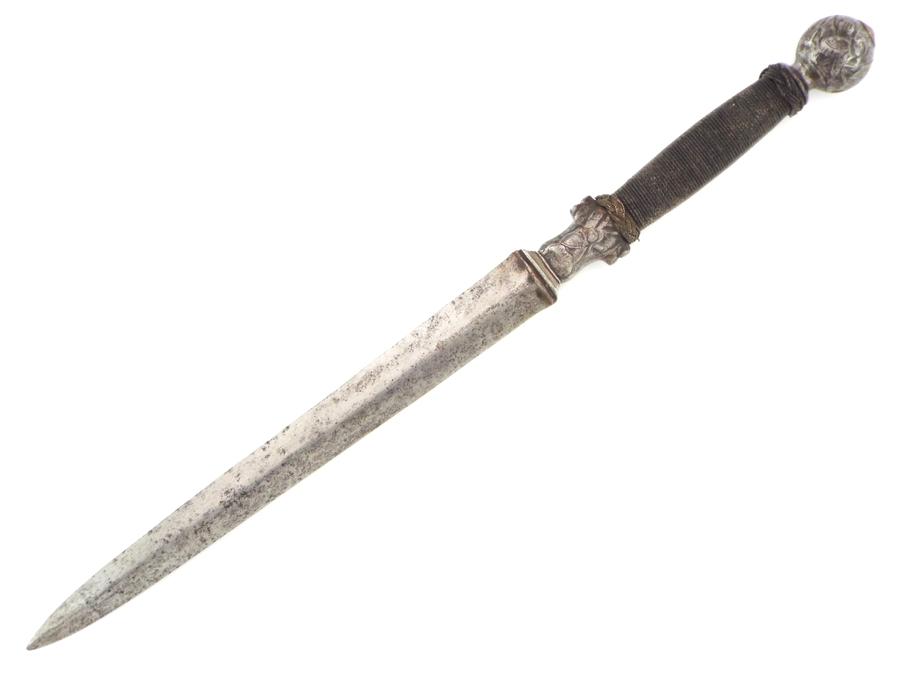Unusual 17th-early 18th C. French Or English Gentleman's Dagger Dirk Fighting Knife With Chiseled St