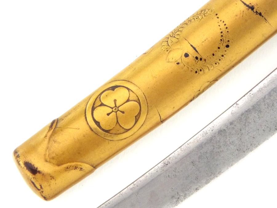 Japanese Geisha Ladies Knife With Silver Fittings. Mounted In Gold Lacquered Handle And Scabbard Wit