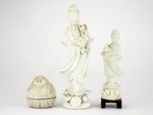 Lot of 3 Antique Porcelain Chinese Items