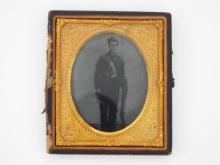 Civil War Tintype Photo Armed Union Soldier