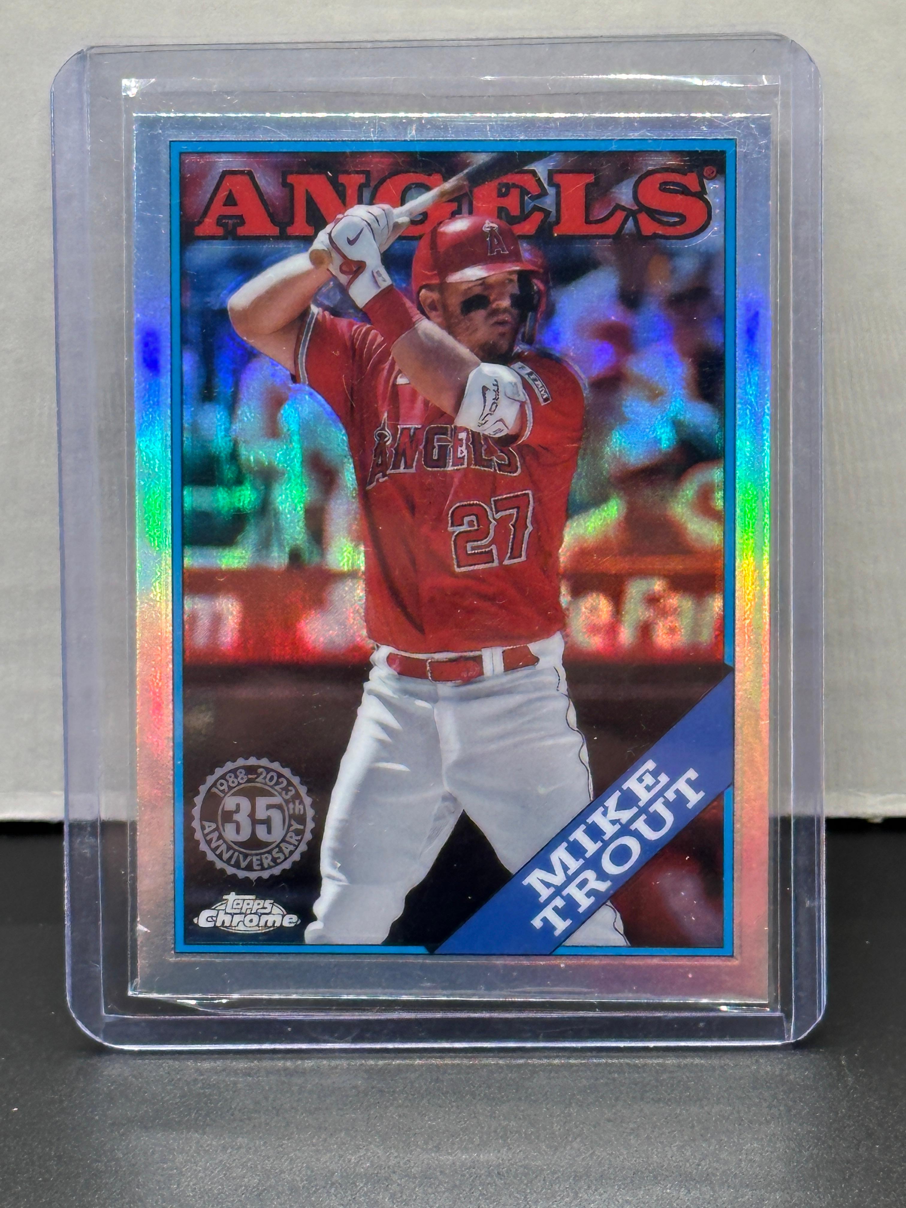 Mike Trout 2023 Topps Chrome 1988 Design Refractor Insert #88CU-2