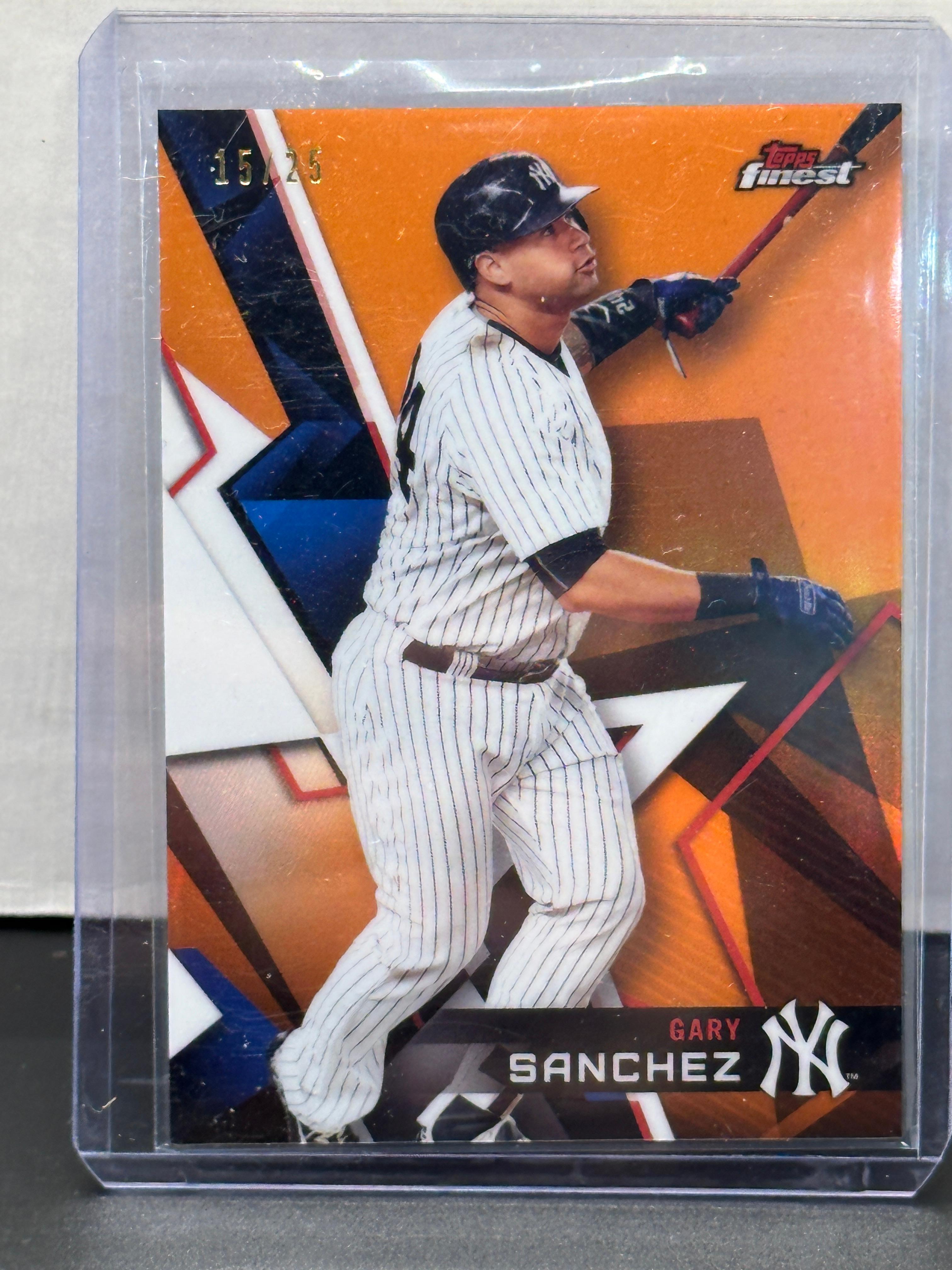 Gary Sanchez 2018 Topps Finest Orange (#15/25) Refractor #93