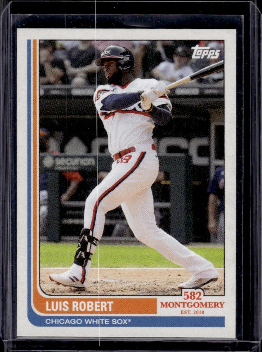 Luis Robert 2022 Topps 582 Montgomery Club #3