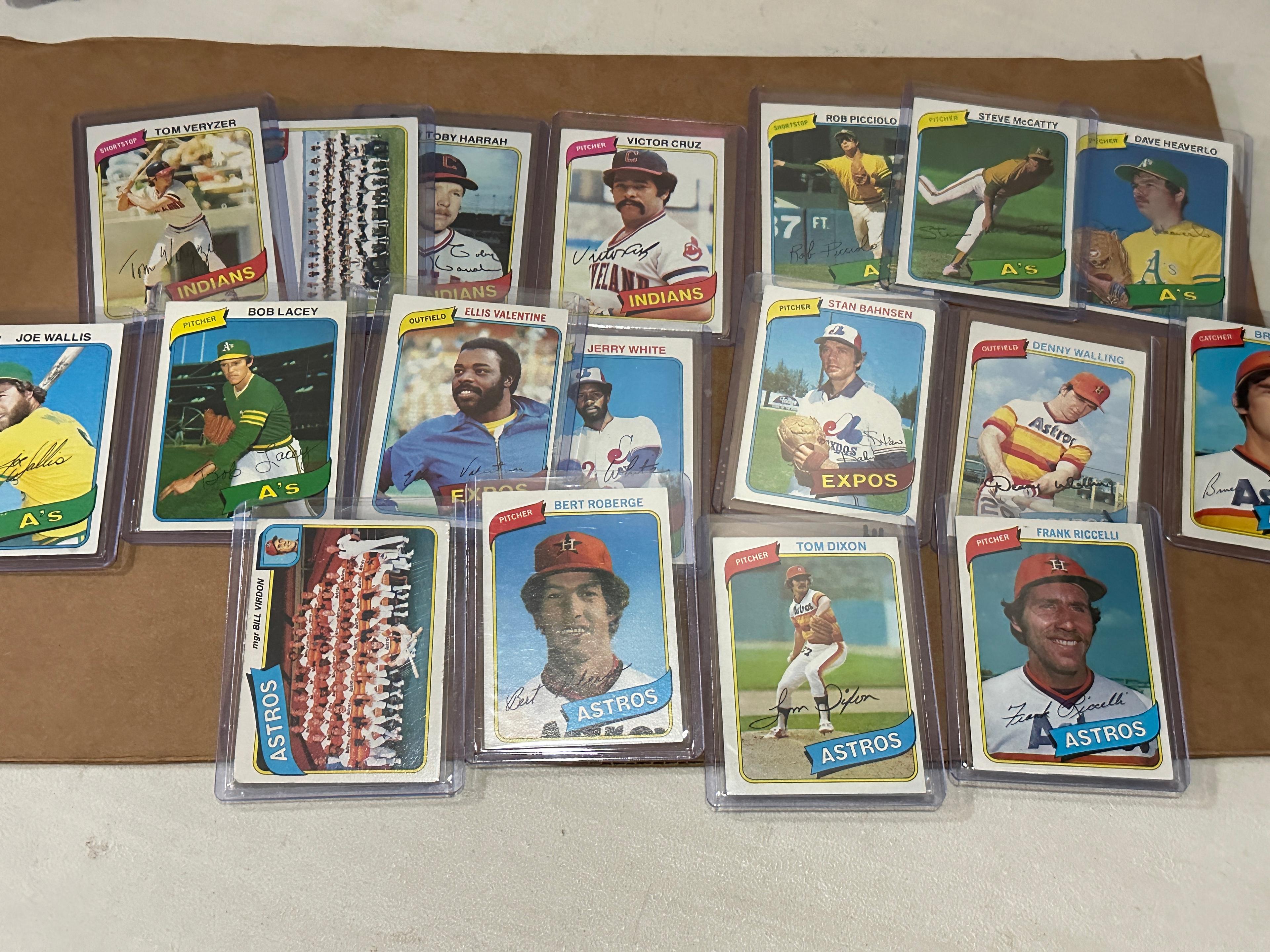 Lot of 18 1980 Topps Baseball Cards