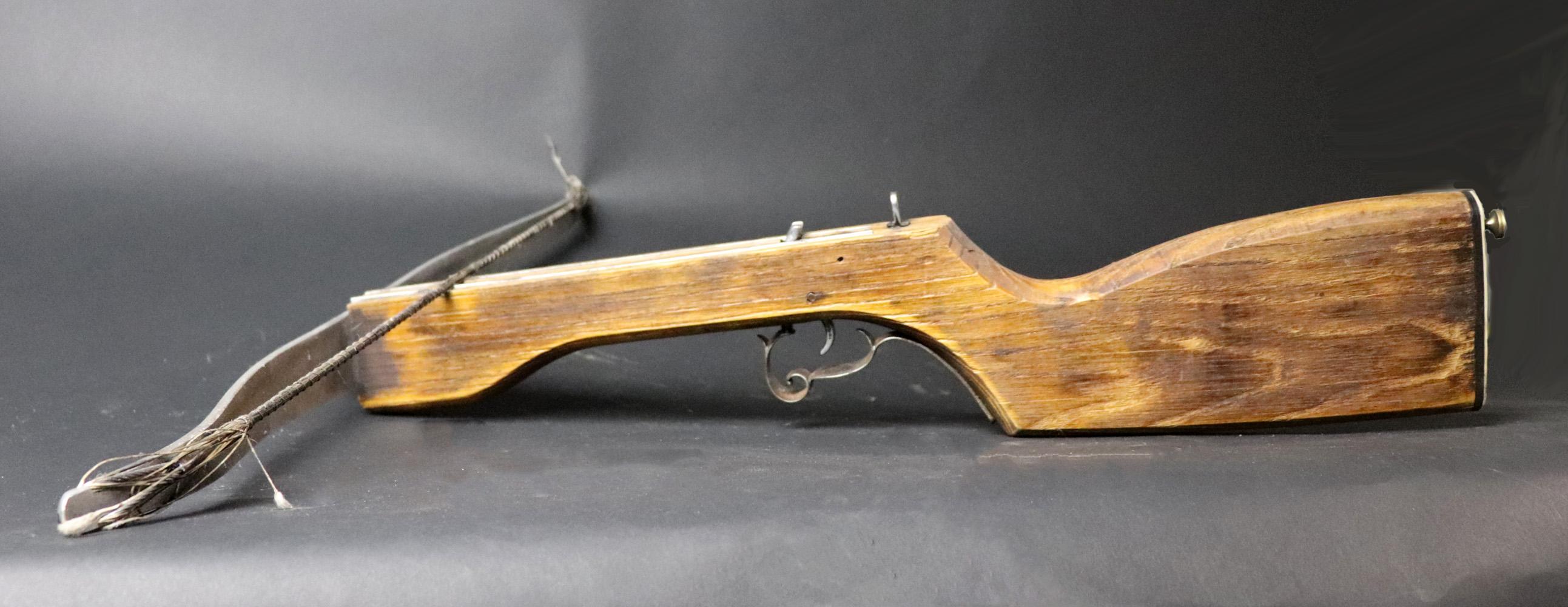 Continental Antique Style Crossbow