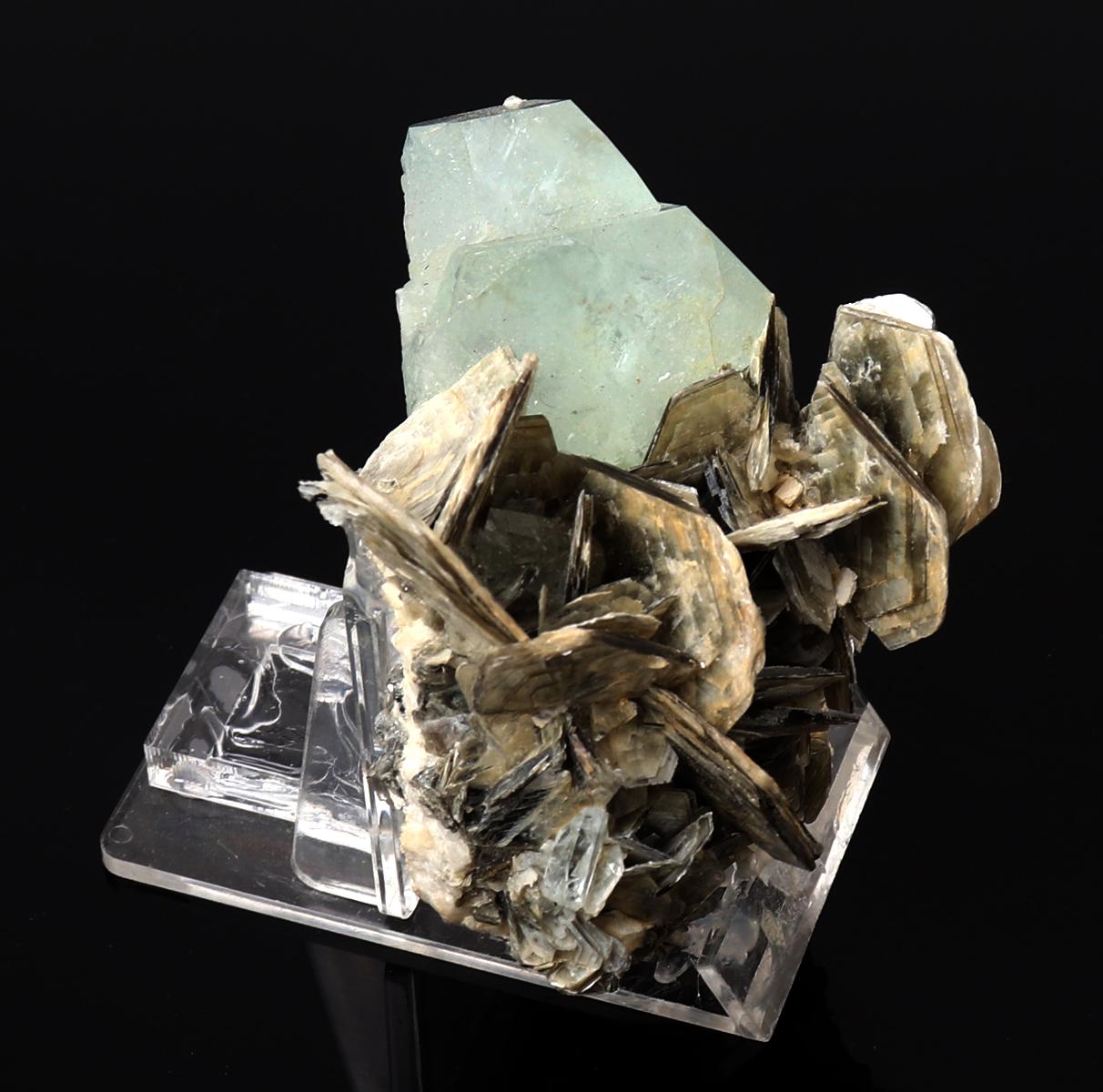 Aquamarine on Mica Mineral Specimen