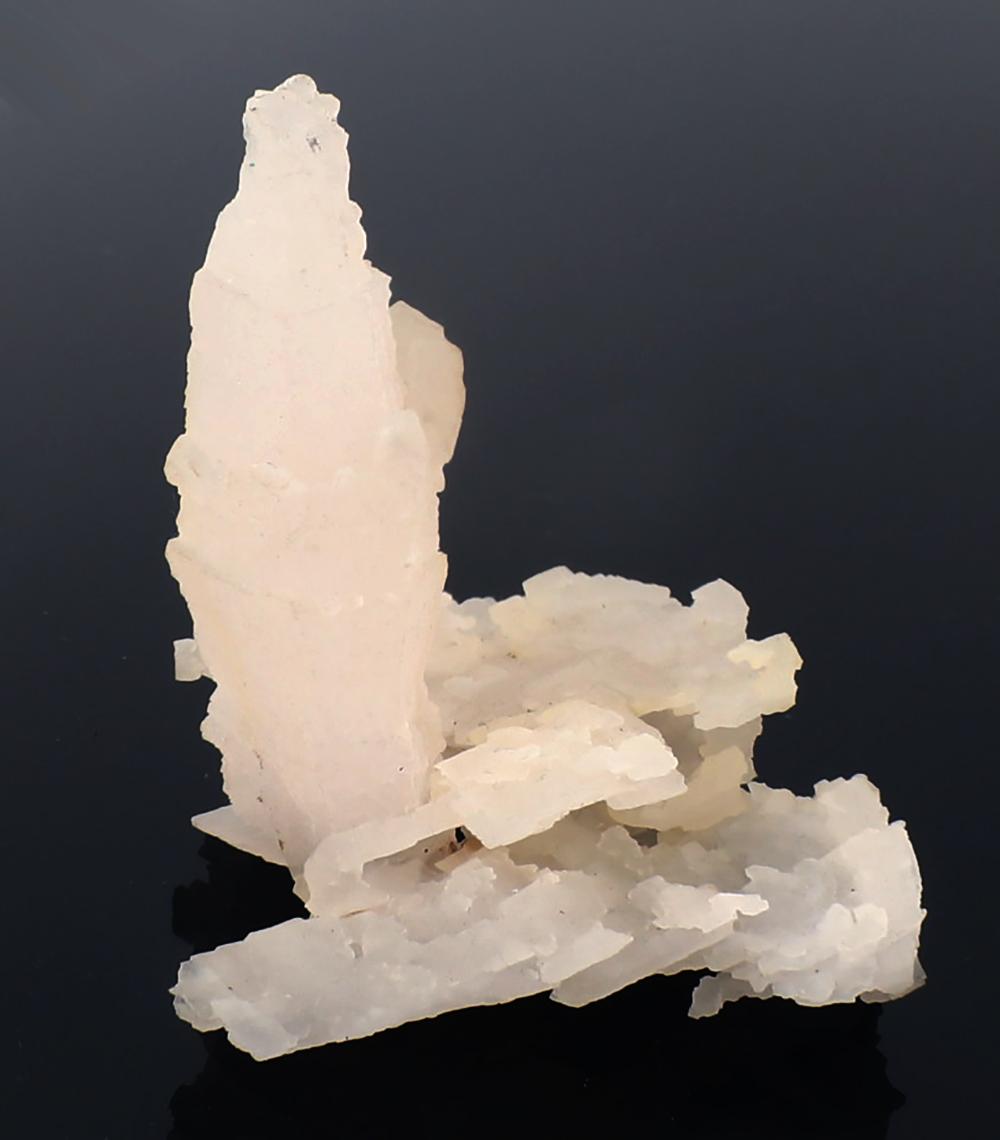 Pink Stilbite Crystals on Chalcedony Stalactites Crystal