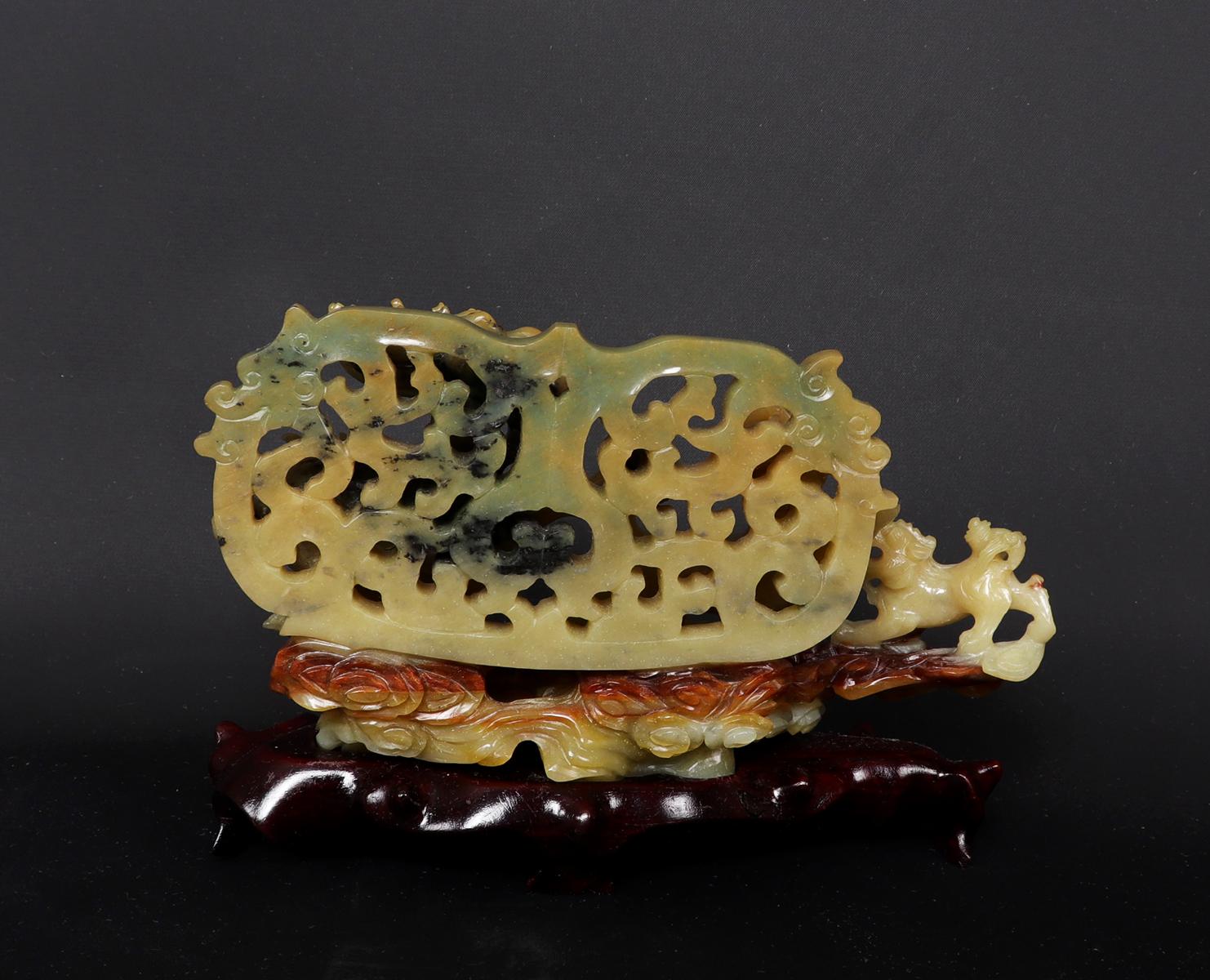 Jinqiao Jade Carving of Dragon & Double Lions, Republic Period