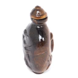 Agate Carved Chinese Snuff Bottle