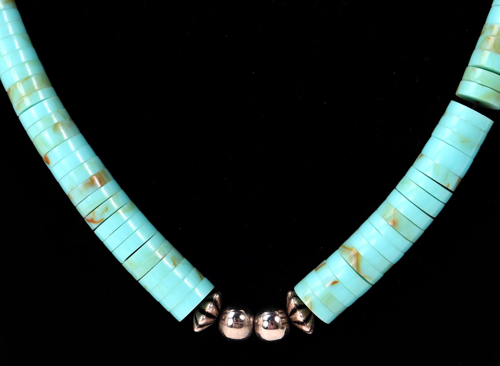 Gorgeous Native American Turquoise Necklace