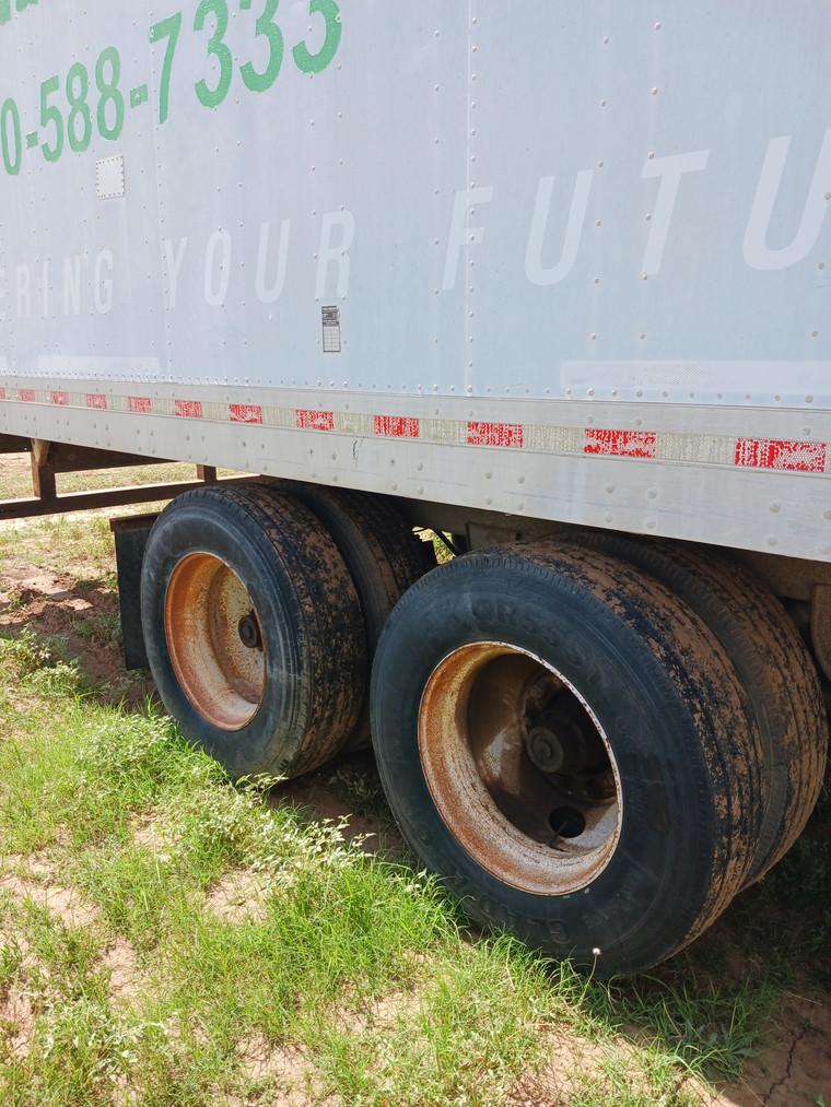 53'FT ENCLOSED LUFKIN BOX TRAILER