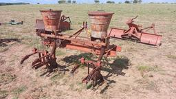 ANTIQUE PLANTER