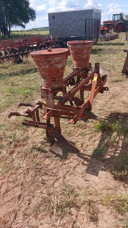 ANTIQUE PLANTER