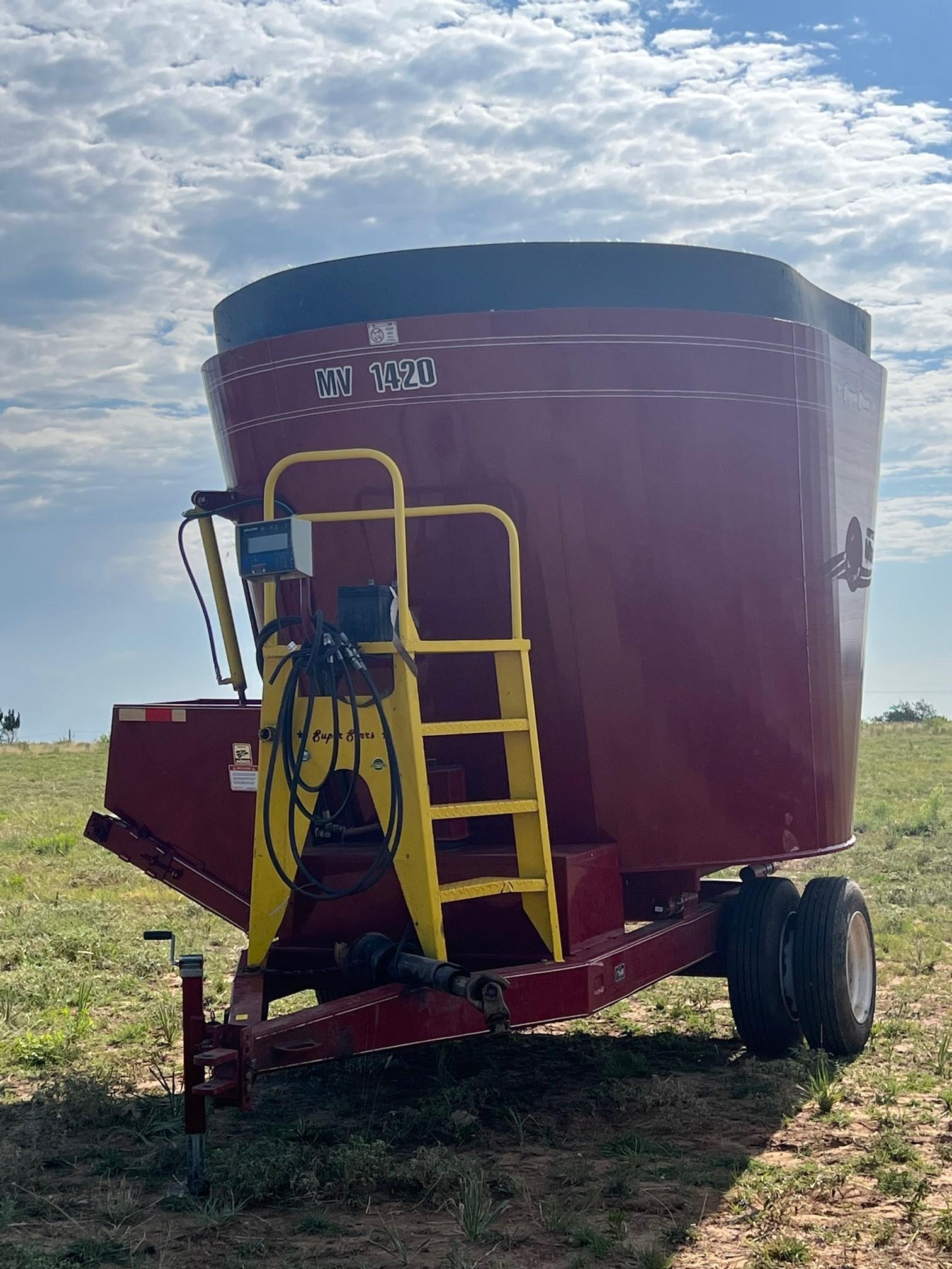 SUPER STAR FEED WAGON MIXER