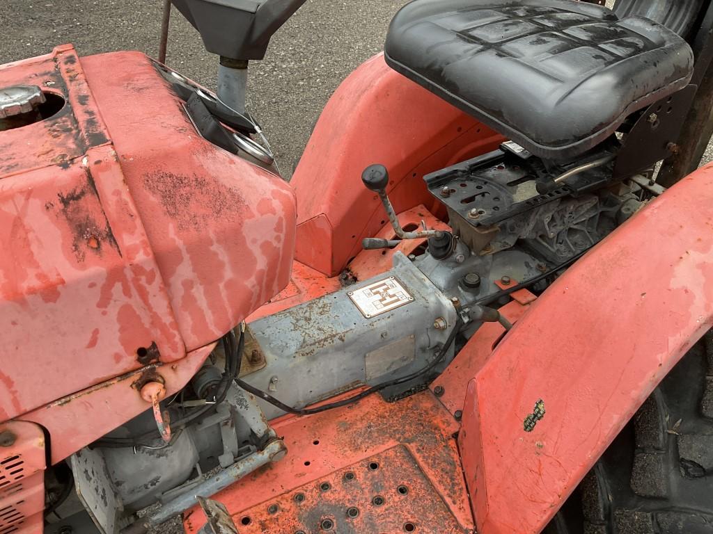 Kubota B5200E Compact Tractor