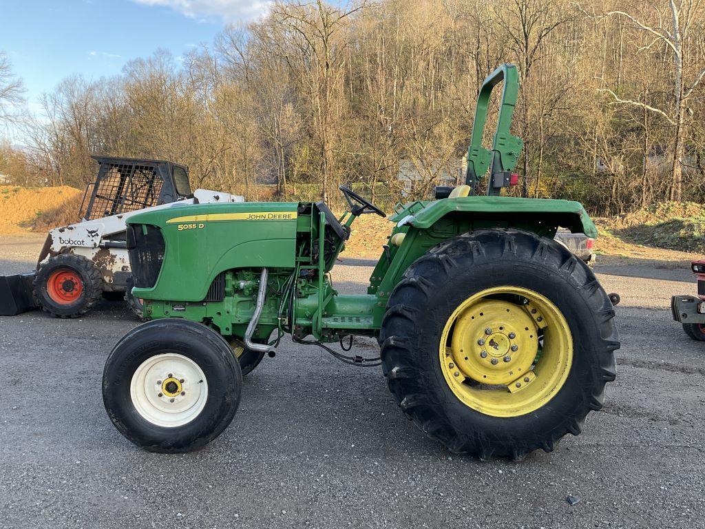 John Deere 5055D Farm Tractor