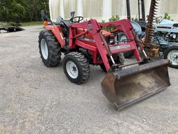 Massey Ferguson 1433 Tractor with Loader