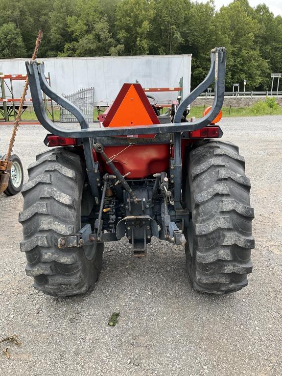 Massey Ferguson 1433 Tractor with Loader