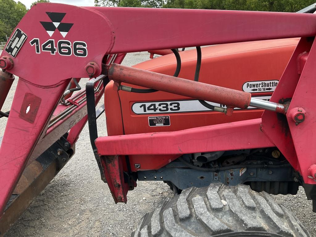 Massey Ferguson 1433 Tractor with Loader