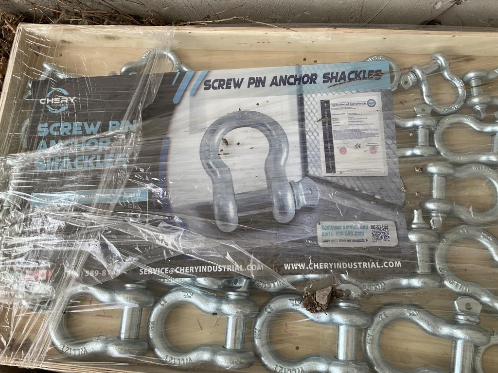 New Set of 38 Rigging Hardware
