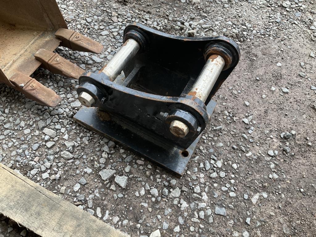 CAT 305.5 Hammer Attachment