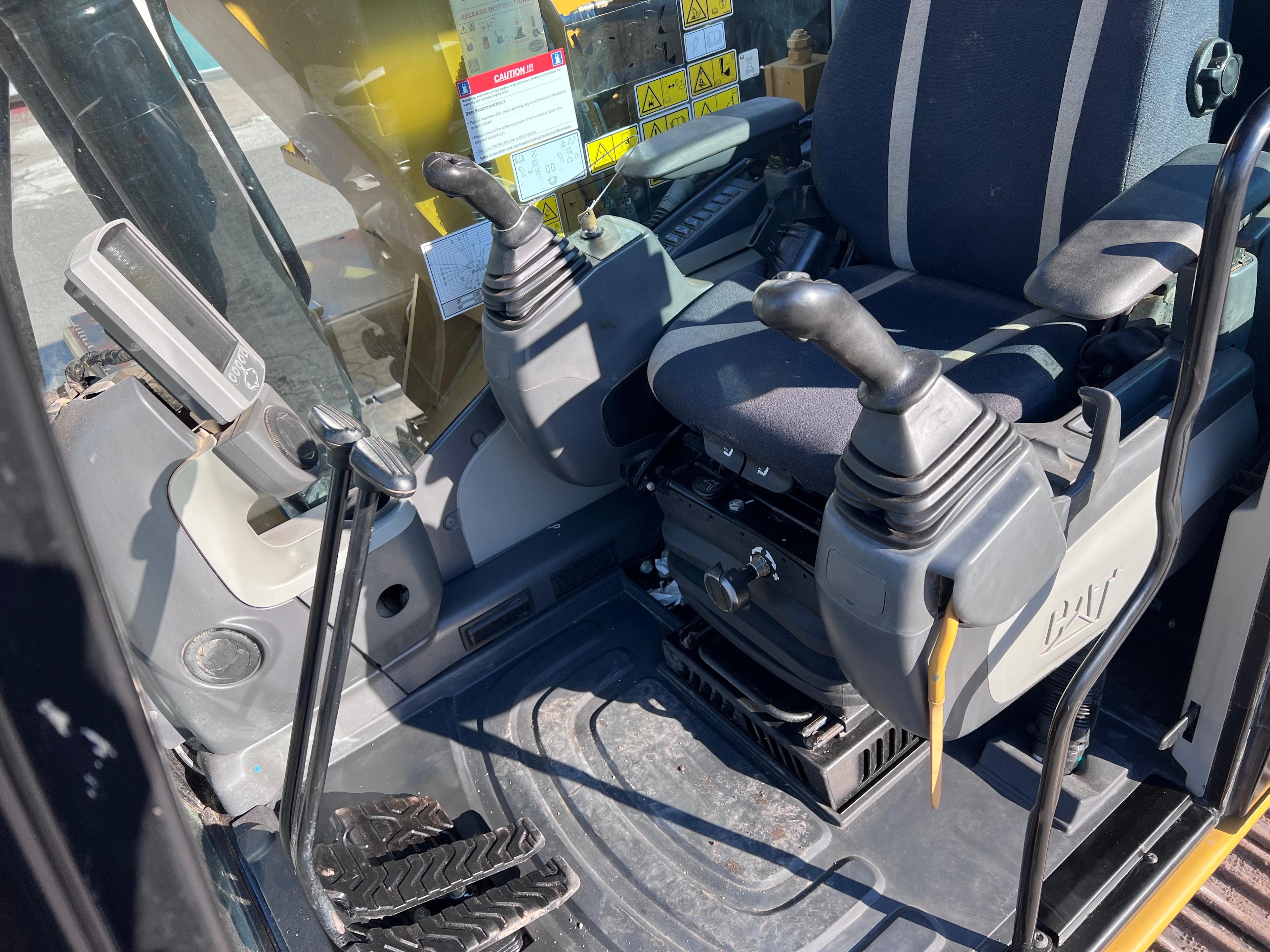 2019 CATERPILLAR 313FLGC Excavator