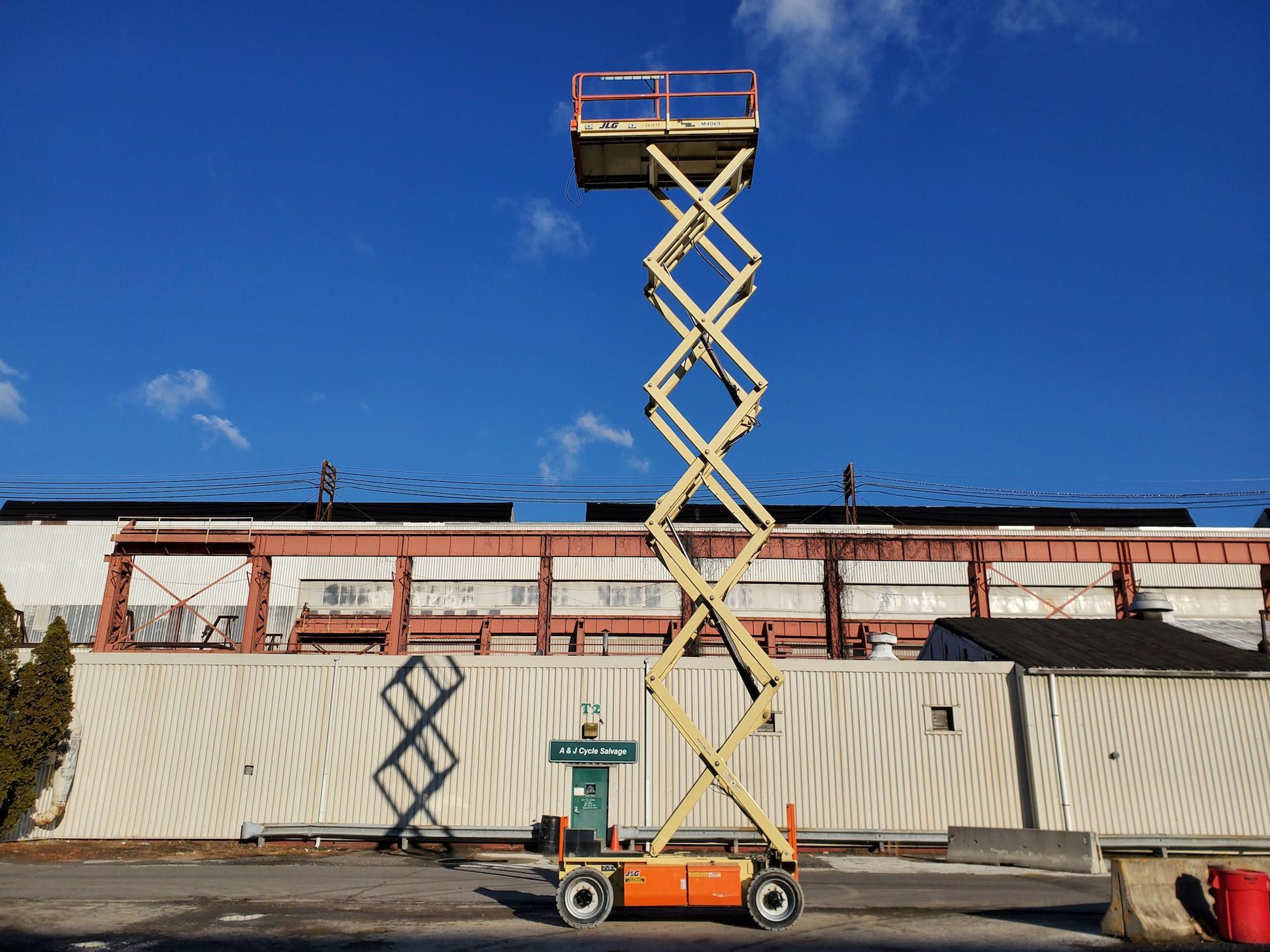 2016 JLG M4069 40ft Scissor Lift