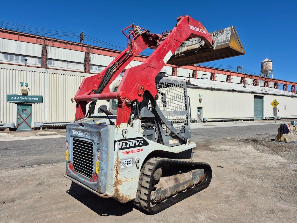 Takeuchi TL10V2 Skid Steer