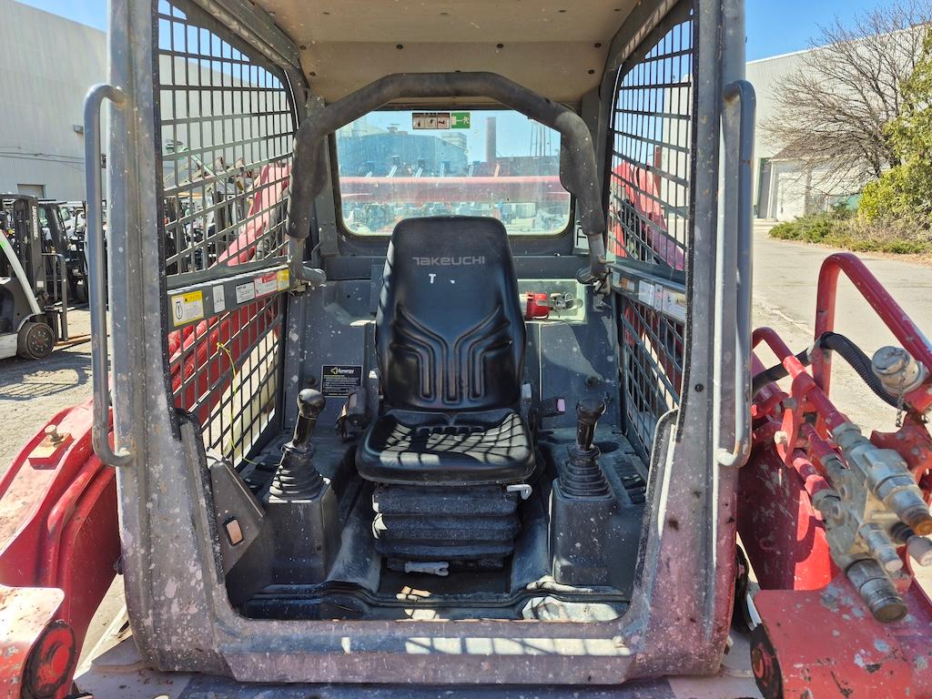 Takeuchi TL10V2 Skid Steer