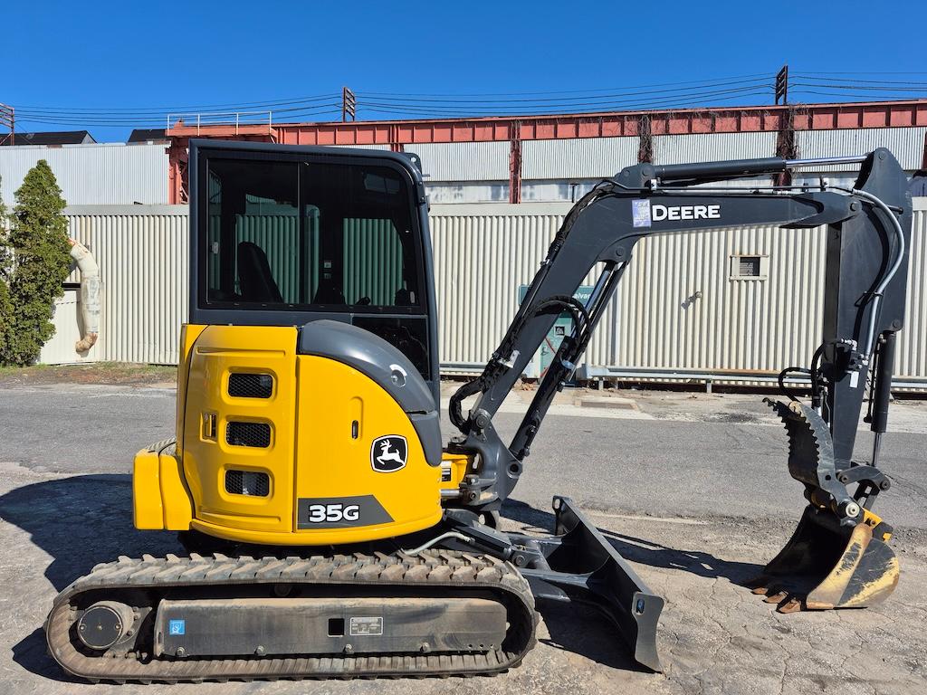 2022 John Deere 35G Mini Excavator