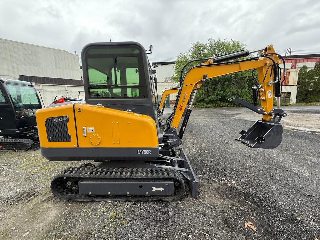 Brand New AGT MY50R Mini Excavator (AG8)