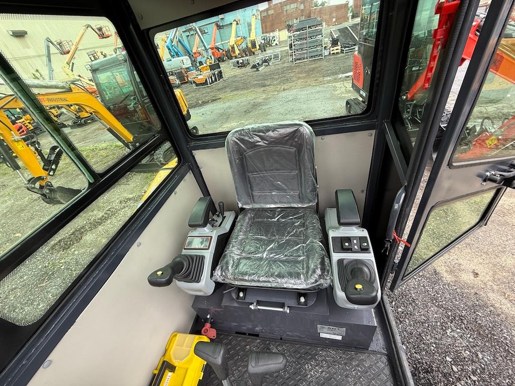 Brand New AGT MY50R Mini Excavator (AG8)