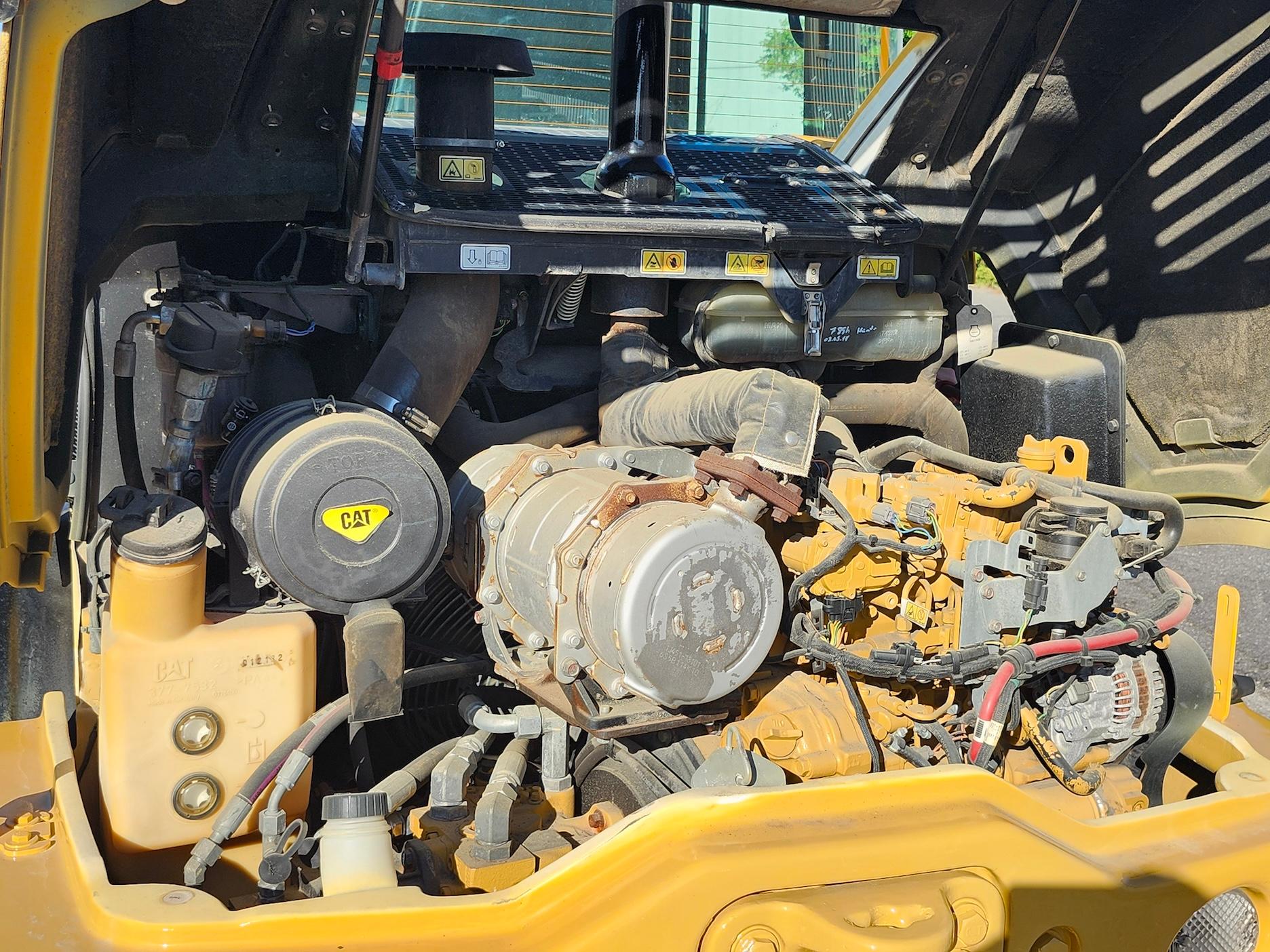 2016 Caterpillar 906M Wheel Loader