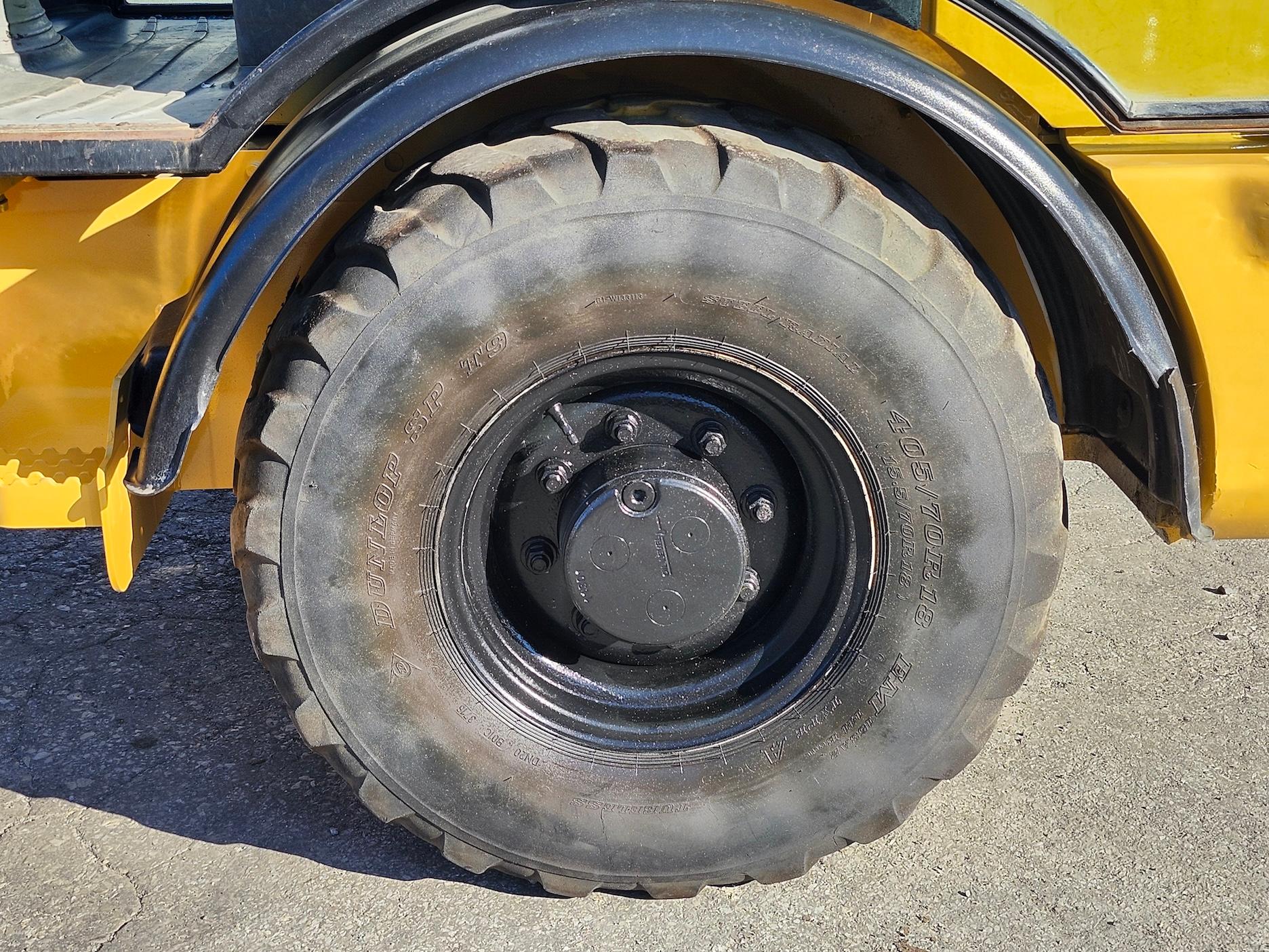 2016 Caterpillar 906M Wheel Loader