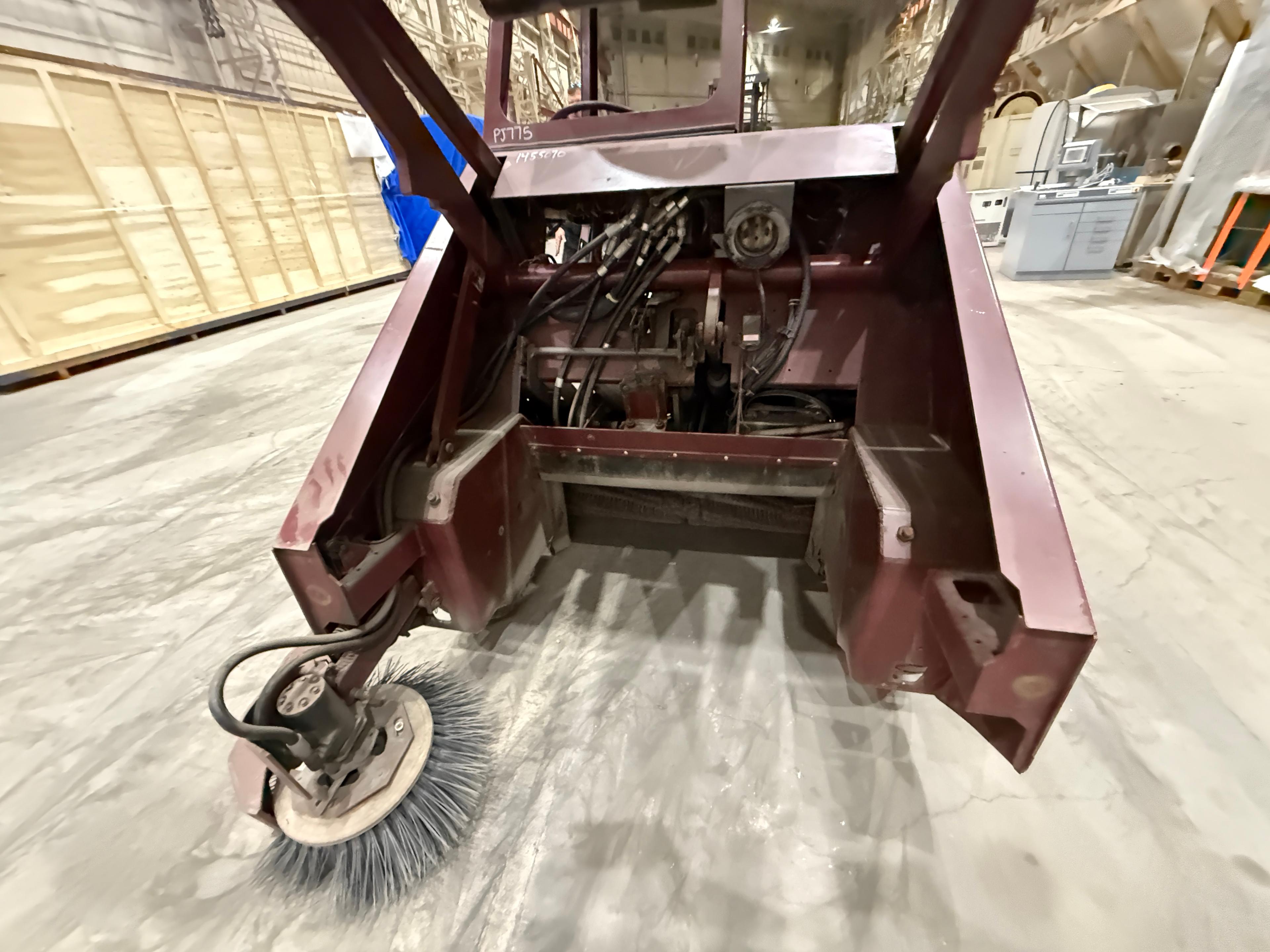 Power Boss SW/8XR Street Sweeper (KEN124)