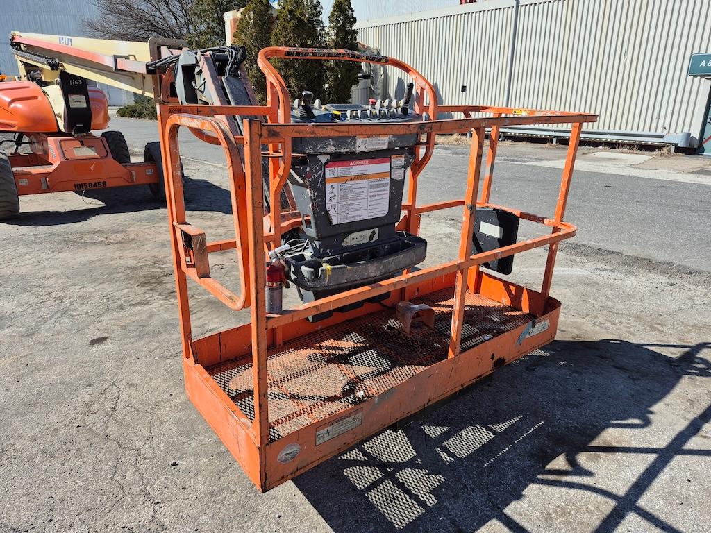 2013 JLG M600JP 60ft Boom Lift