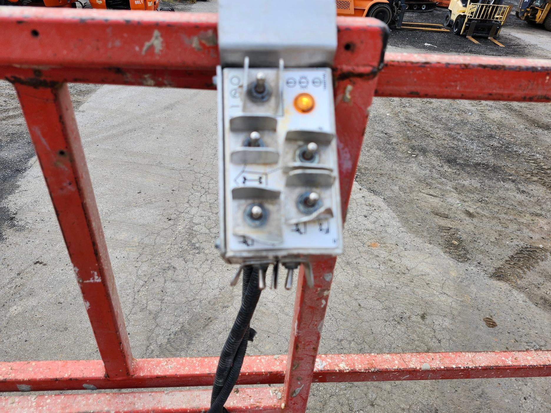 2013 Skyjack SJ9250 50ft Scissor Lift