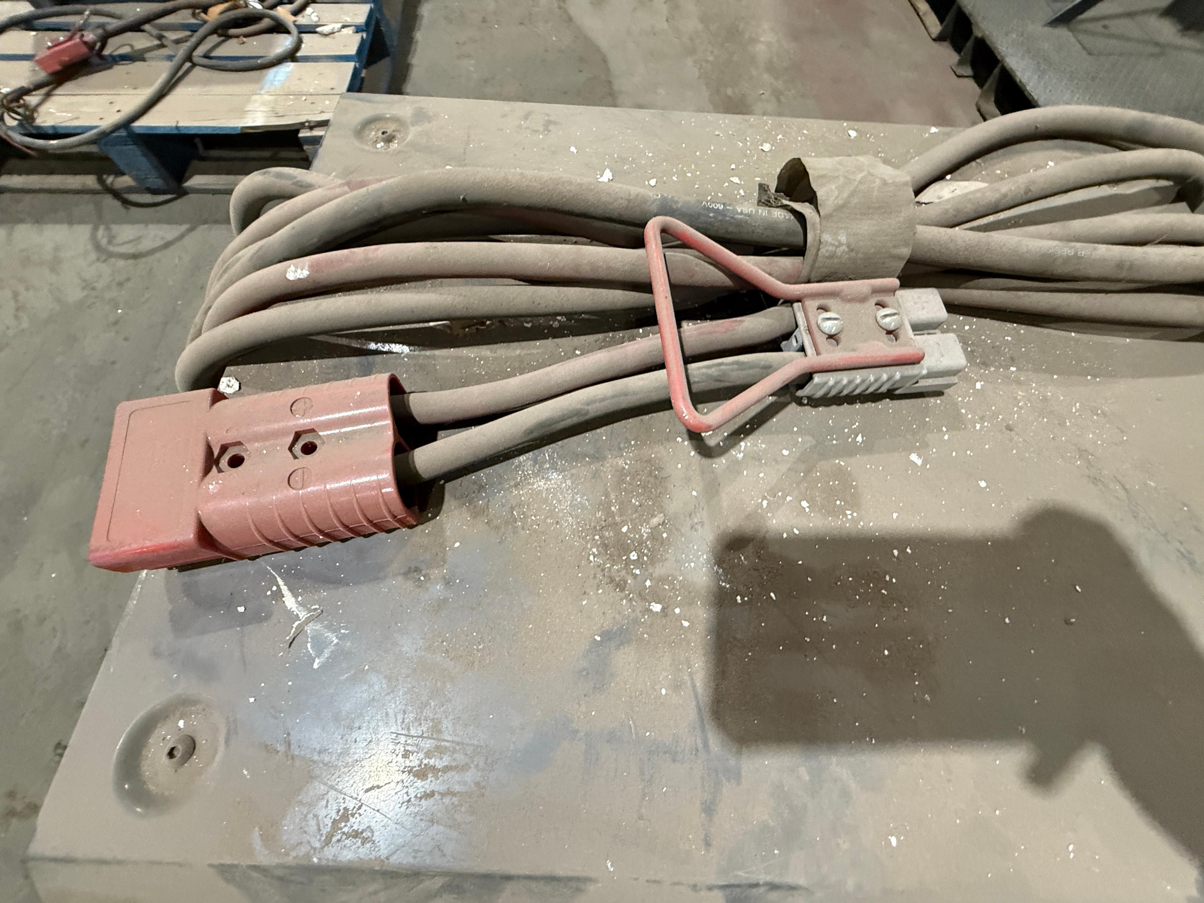 GNB FER100 Battery Charger (KEN122)