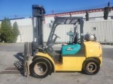 Komatsu FG40ZT-8 8,000lb Forklift