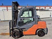 2015 Toyota 8FGU32 6,400lb Forklift
