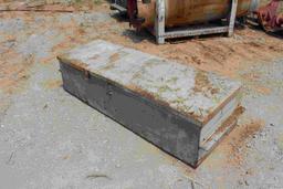 Steel Cross Bed Toolbox