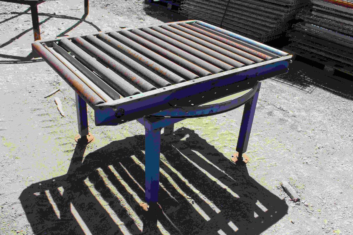 Rotatable Conveyor Table