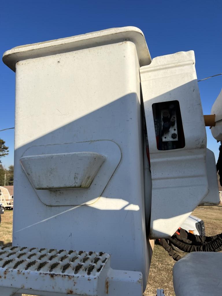 2012 Altec A77TE93 98' Bucket Truck