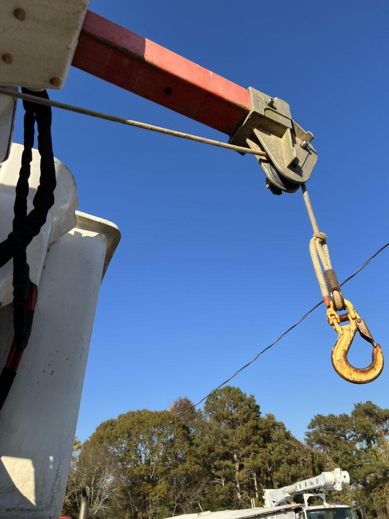 2012 Altec A77TE93 98' Bucket Truck