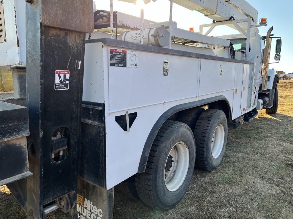 2012 Altec A77TE93 98' Bucket Truck