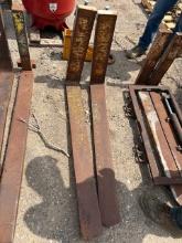 Pallet forks for tractor