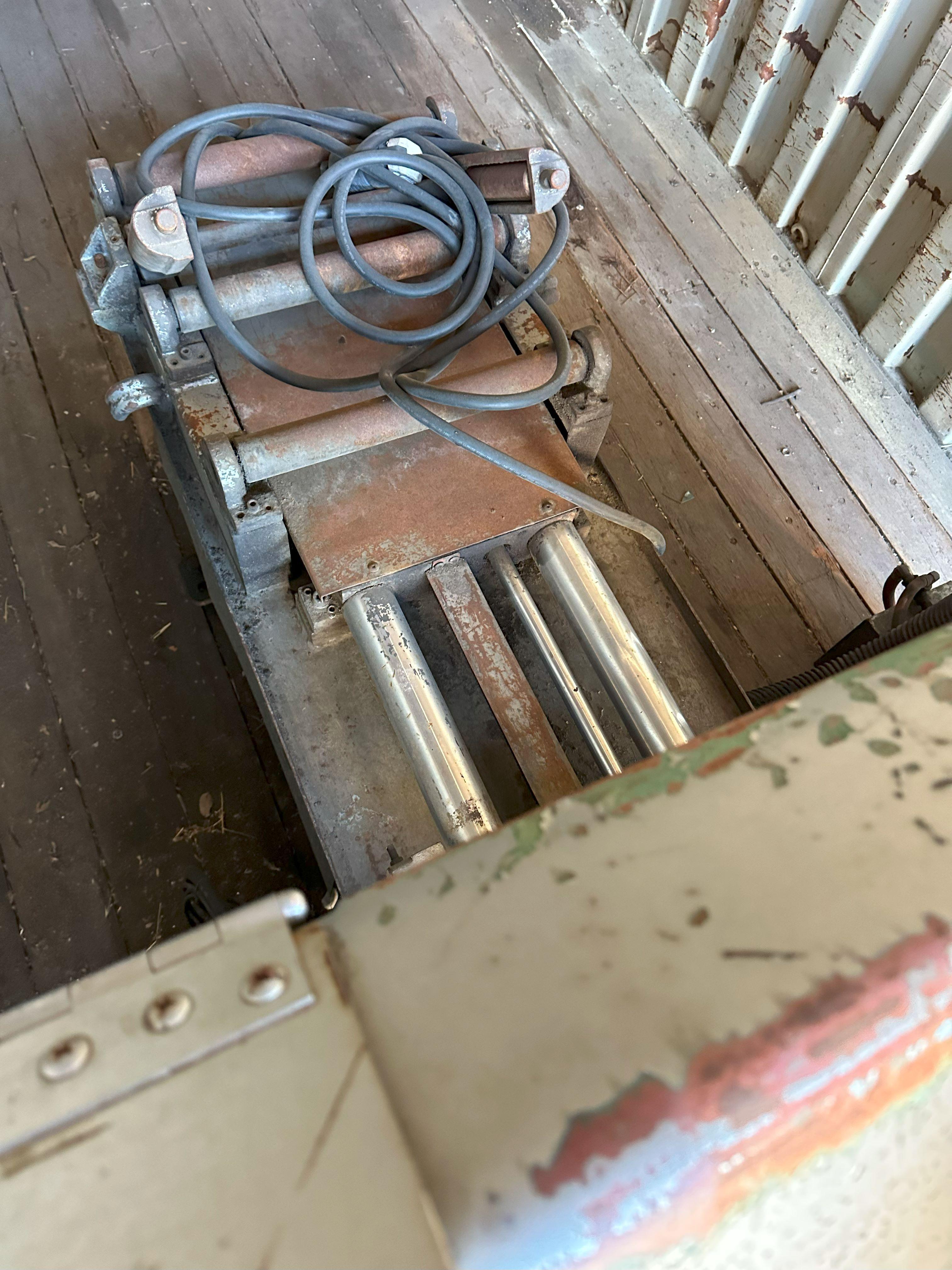 1997 Spartan Saw